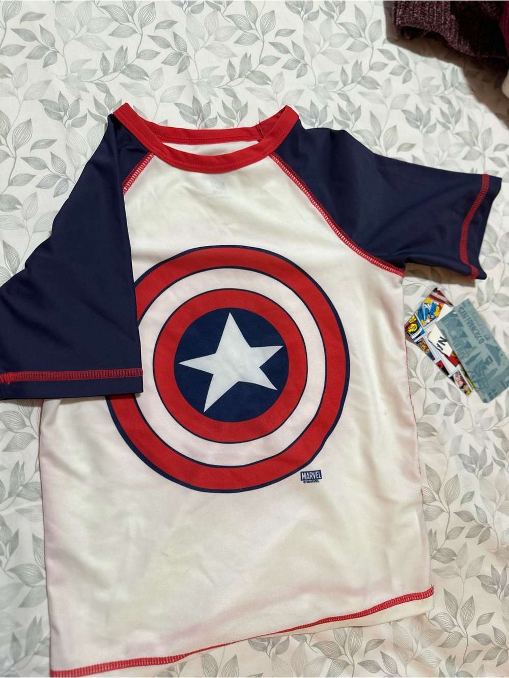 Old Navy Kids Marvel Rash Guard - Red, White, Red  & Navy , Captain America 5T